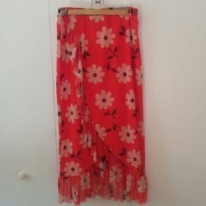 2/$30 🌟 y2k Vintage UO floral midi skirt